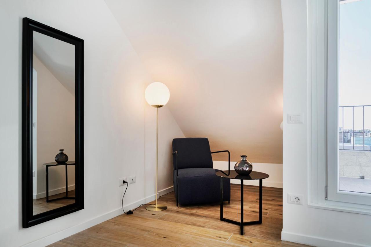 Relstay - Tortona Milan Bagian luar foto